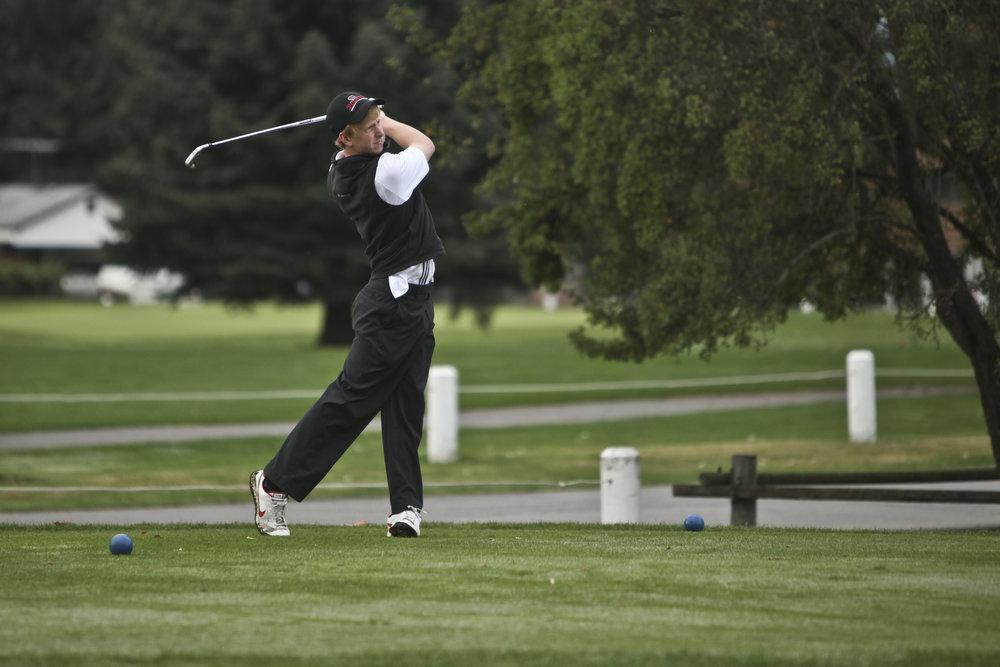 Pirates host Whitworth golf invitational