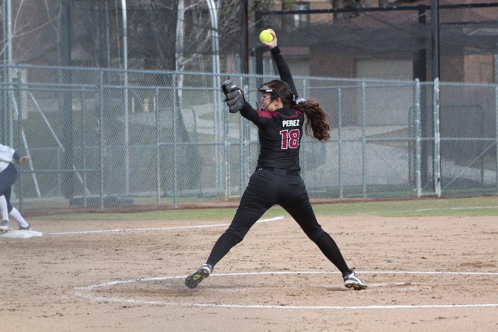 Softball seniors leave behind legacy, hope to add tournament title