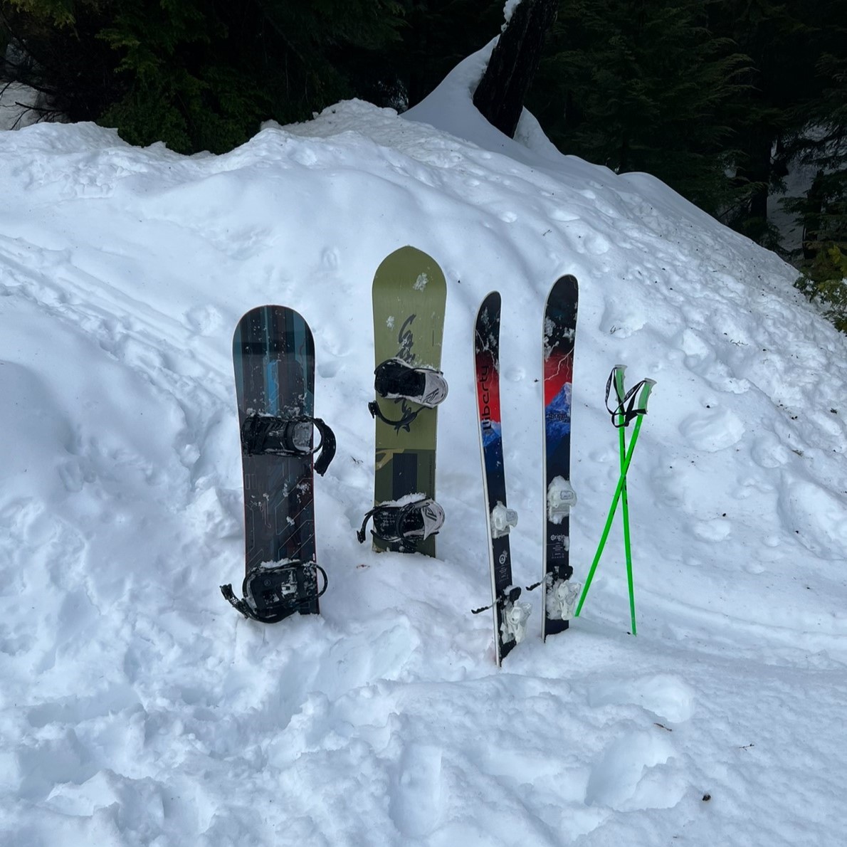 Snowboard and Skis at Schweitzer Ski Resort, Sunday, Dec. 8, 2024, Mount Schweitzer, Idaho. | Matt Cochran/The Whitworthian"